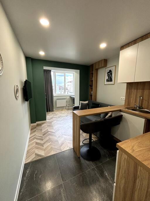 Park Apartment *