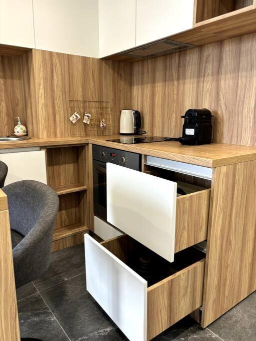 Park Apartment *
